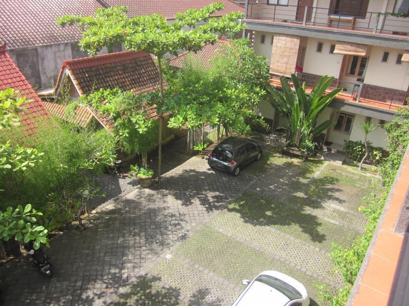 Urbanview Hotel Wayan Mansion Denpasar Extérieur photo